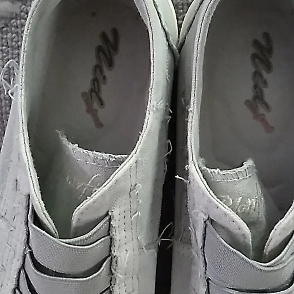 Blowfish Sneakers! - Picture 3 of 6